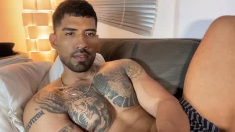 Snapshot of myke_esthetic chatting on June 25, 2026, 5:12 am Myke esthetic online show from June 25, 2026, 5:12 am