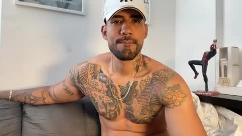 Snapshot of myke_esthetic chatting on June 27, 2026, 3:17 pm Myke esthetic online show from June 27, 2026, 3:17 pm