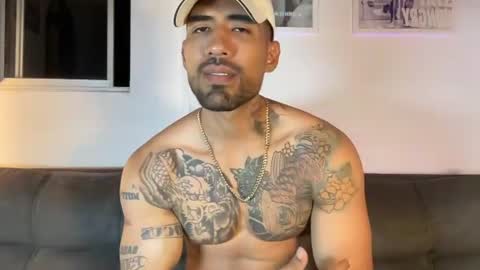 Snapshot of myke_esthetic chatting on June 28, 2026, 3:23 am Myke esthetic online show from June 28, 2026, 3:23 am
