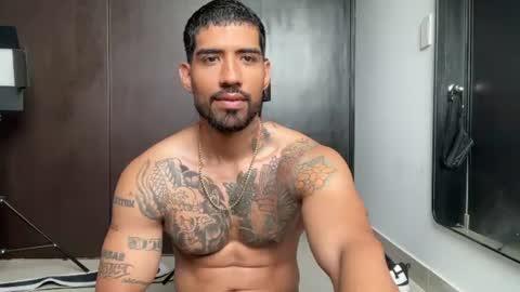 Snapshot of myke_esthetic chatting on July 9, 2026, 4:22 pm Myke esthetic online show from July 9, 2026, 4:22 pm