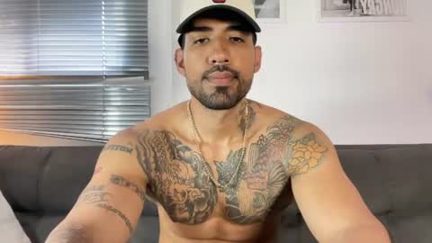 Snapshot of myke_esthetic chatting on July 14, 2026, 6:02 pm Myke esthetic online show from July 14, 2026, 6:02 pm