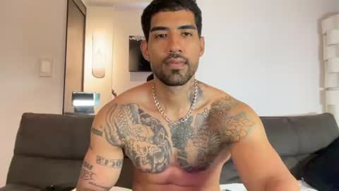Snapshot of myke_esthetic chatting on August 2, 2026, 6:34 am Myke esthetic online show from August 2, 2026, 6:34 am