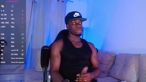 Mylo Wallace  online show from February 11, 2026, 1:21 am