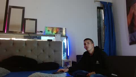 Myluandjack online show from February 9, 2025, 12:19 pm