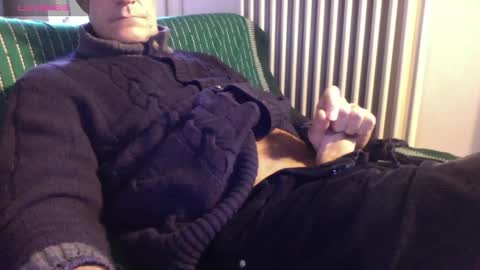 Bi sexy guy lovense hush is on private is open or password show tip if you like. online show from February 6, 2025, 3:31 pm