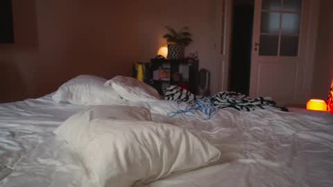 Sima online show from April 5, 2026, 9:39 am