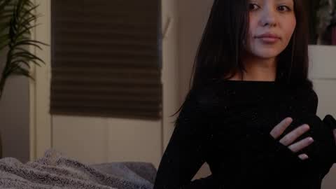 mypassion_ online show from April 15, 2026, 2:35 pm