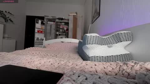 Phoenix online show from March 21, 2026, 8:19 am