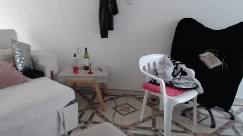 Myrna Sessions online show from January 24, 2025, 3:24 pm