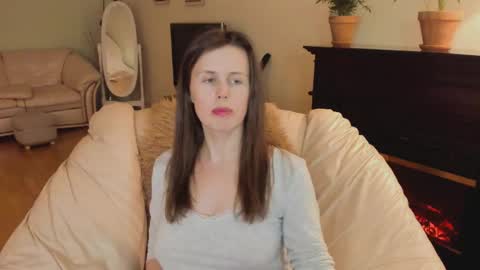 mysophiee online show from April 19, 2026, 9:39 pm