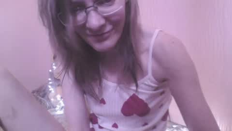 Snapshot of mysterious_blondy chatting on April 25, 2026, 4:59 am mysterious_blondy online show from April 25, 2026, 4:59 am