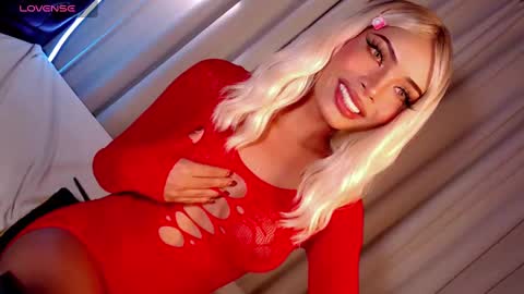 Olivia online show from February 23, 2025, 12:37 pm