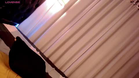 Olivia online show from March 9, 2025, 5:33 am