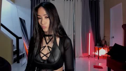Snapshot of mysteriousgoddesxx chatting on December 14, 2025, 12:49 am Goddess Cassie online show from December 14, 2025, 12:49 am