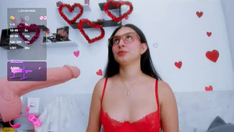 Mystery couple online show from March 3, 2026, 9:53 pm