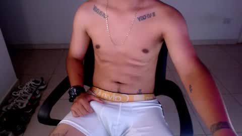 Snapshot of mysteryboy_thin16 chatting on May 22, 2026, 11:32 pm mysteryboy_thin16 online show from May 22, 2026, 11:32 pm
