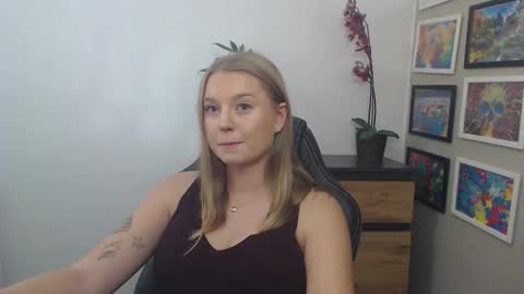 Erica online show from September 25, 2025, 9:35 am