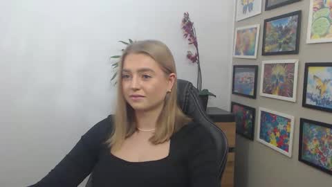 Erica online show from November 4, 2025, 11:42 am