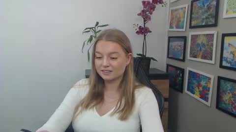 Erica online show from April 24, 2026, 10:07 am