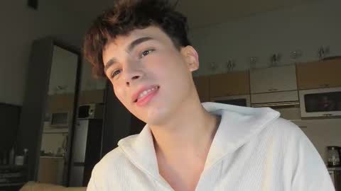 Evan Brown online show from September 18, 2025, 2:08 pm