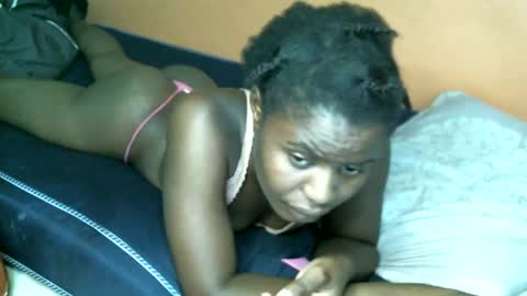 mystic_linna online show from February 19, 2025, 6:43 pm