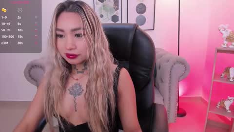 mystic_nova_ online show from March 17, 2026, 11:35 am