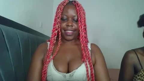 mystic_saucy online show from October 27, 2025, 5:39 pm