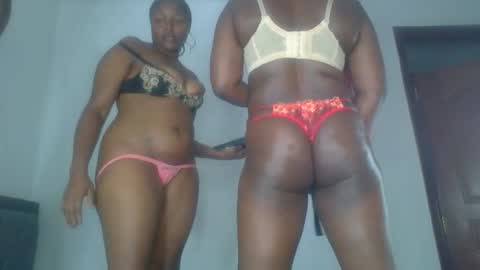 mystic_saucy online show from November 14, 2025, 8:29 pm