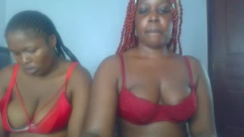 mystic_saucy online show from November 17, 2025, 8:25 pm