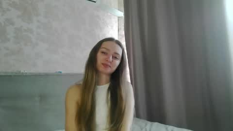 Snapshot of mysticglimmer chatting on April 25, 2026, 12:08 pm Anika online show from April 25, 2026, 12:08 pm