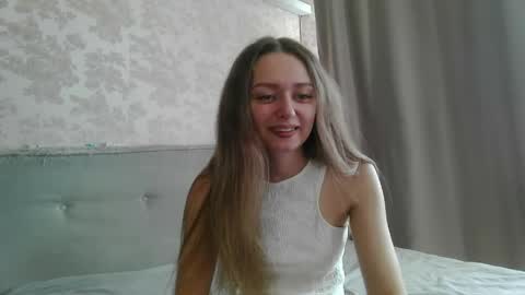 Snapshot of mysticglimmer chatting on April 26, 2026, 7:28 am Anika online show from April 26, 2026, 7:28 am