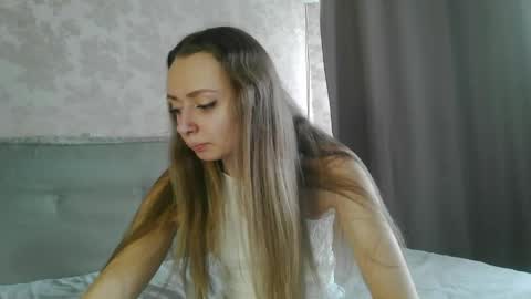 Snapshot of mysticglimmer chatting on April 30, 2026, 12:22 pm Anika online show from April 30, 2026, 12:22 pm