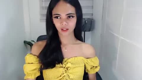 Krestine online show from December 28, 2024, 1:08 am