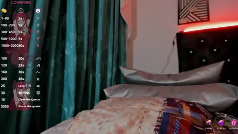 Mystiquets  online show from April 18, 2026, 2:15 am