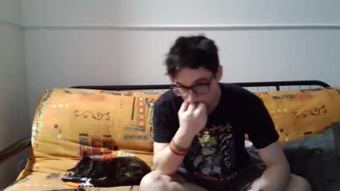 a Ordinary Boy online show from February 6, 2026, 11:52 pm