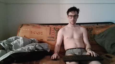 a Ordinary Boy online show from February 9, 2026, 10:25 pm