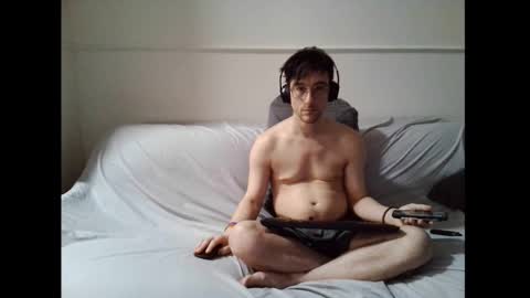 a Ordinary Boy online show from February 24, 2026, 1:47 am