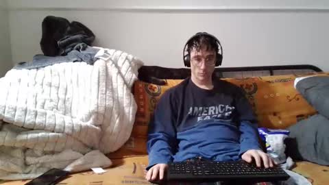 a Ordinary Boy online show from February 27, 2026, 12:10 am