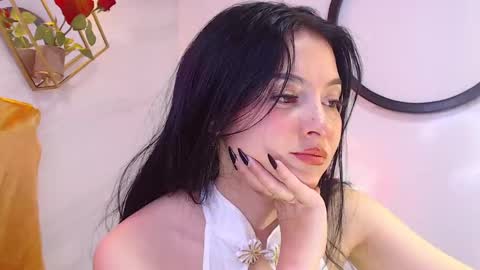 naamah_b online show from January 31, 2025, 2:28 pm