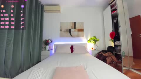 Nadia online show from February 15, 2025, 6:44 pm