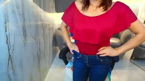Nadia  online show from June 28, 2026, 12:22 pm