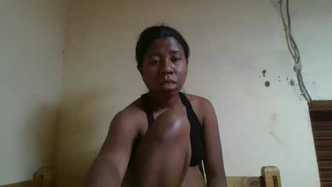 nadiasando online show from November 25, 2025, 8:14 am