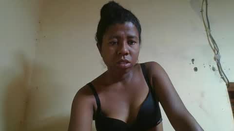 nadiasando online show from December 19, 2025, 8:21 am