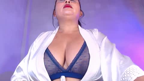 Nadia online show from December 4, 2025, 9:18 am