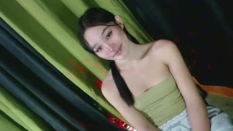 nadiestar online show from February 6, 2025, 10:00 pm