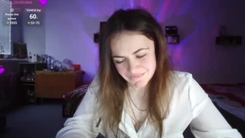 nadiiamorgun online show from March 3, 2025, 4:24 pm