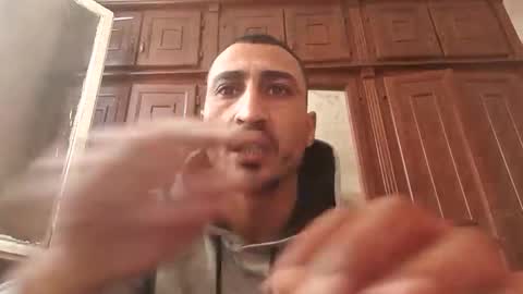 V online show from January 12, 2026, 12:21 pm