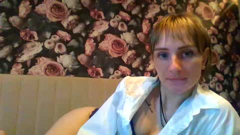 Snapshot of nadjia_sexy chatting on November 18, 2025, 10:31 am Nadjia online show from November 18, 2025, 10:31 am