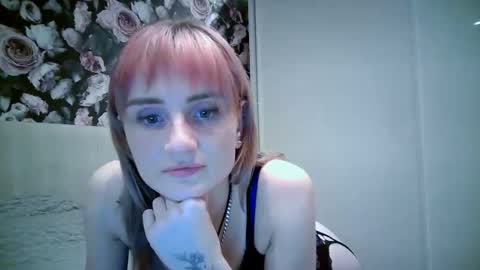 Snapshot of nadjia_sexy chatting on November 29, 2025, 6:22 pm Nadjia online show from November 29, 2025, 6:22 pm
