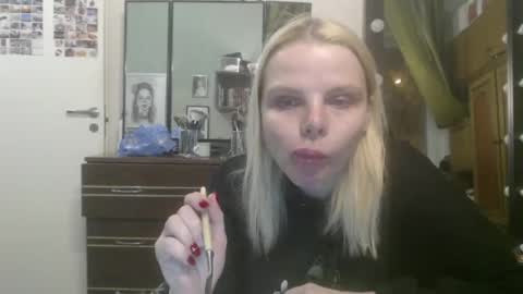 nadyagt online show from April 3, 2026, 8:29 pm